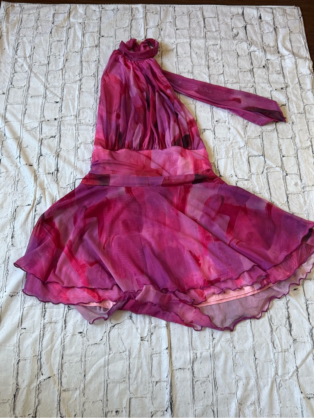 Neck wrapped dress